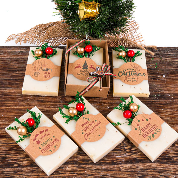 Personalized Christmas Favors Scented Soaps, Christmas Gifts for Family, Friends and Coworkers Items designed by Happy Times Favors, a handmade gift shop. Scented Soap decorated with real natural dried flowers and personalized wooden name tag. Ideal for Christmas, Noel, New Year, Happy Holiday. Personalized Christmas Gifts, Custom Gifts for Christmas, Christmas decorations, ornaments, Christmas Natural soap.