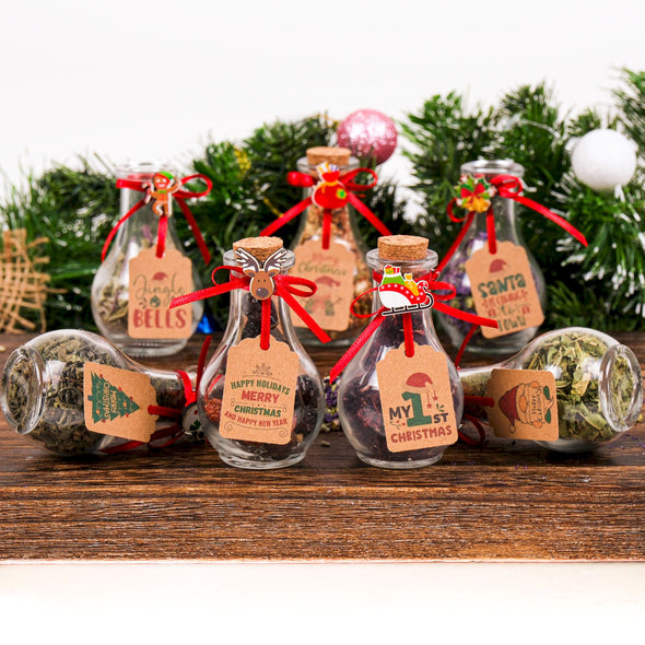 Christmas Tea Favors for Guests Gifts, Happy Holiday Favors, Tea Party Favors, Gift Exchange Items designed by Happy Times Favors, a handmade gift shop. These glass cork vials/jars are filled with 11 different tea. Ideal for Christmas, Noel, New Year, Happy Holiday party gifts, Personalized Christmas Gifts, Custom Gifts for Christmas, Christmas gifts for family, friends, coworkers, Xmas favors, Noel gifts